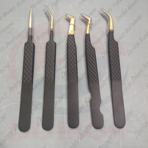 Pinzas de pestañas recubiertas de Color negro Diamond Grip Pinzas de extensión de pestañas curvas y volumen de logotipo privado de acero inoxidable - Product Image 2