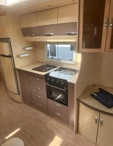 Caravanas Usadas de Doble Eje, Remolques de Viaje Limpios y Disponibles para Entrega Rápida, Caravanas Modernas Nuevas - Product Image 5