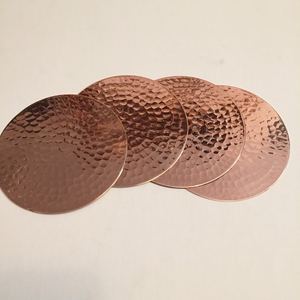Dessous de verre en cuivre martelé fait à la main ustensiles de cuisine et tapis de restaurant de taille personnalisée dernière utilisation d'articles de fête - Product Image 1