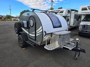 Caravane de voyage moderne en aluminium, légère, pliable, mini-caravane avec cuisine coulissante, suspension indépendante, 500 kg, 3D - Product Image 4
