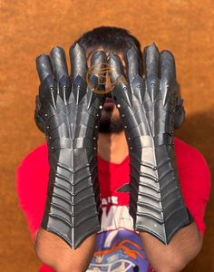 Gants d'armure médiévale, armure de main en métal noir pour cosplay, costume de chevalier et exposition - Product Image 2