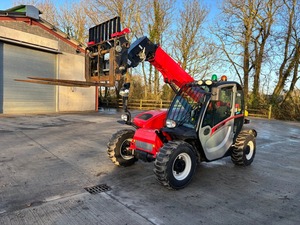 Chariot télescopique Manitou MT625II d'occasion 4x4, 12 tonnes, tout-terrain, avec moteur AC pour ferme et cour - Product Image 6