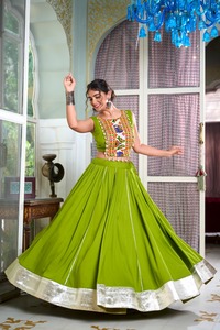 Nouveau chemisier de travail exclusif en rayonne festive Lehenga et Gamthi pour mariage et remise des diplômes Navratri - Product Image 6