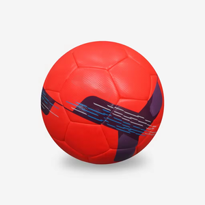URBANGAZER INDUSTRIES Ballon de Football Hybride Adulte Machine Cousu à Haute Rétention d'Air Couleur Rouge Football Cousu à la Main Pliable - Product Image 2