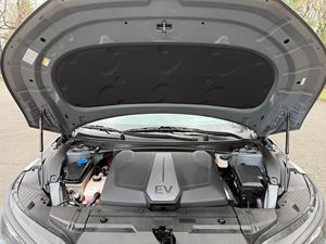 Livraison mondiale pour 2023 pour EV6 GT AWD SUV 100-150PS Double moteur Gris mat acier Sièges en cuir non modifiés - Product Image 6