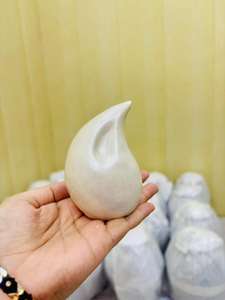 โกศรูปหยดน้ำสไตล์อเมริกันทำจากอะลูมิเนียม พร้อมหัวใจสีทอง ความจุ 220 คิว สำหรับใส่เถ้ากระดูกหลังเผาศพ - Product Image 4