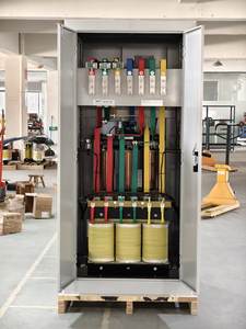 Stabilisateur <span class=keywords><strong>de</strong></span> tension AVR 100 kVA à enroulement en cuivre certifié CE ISO pour la stabilisation <span class=keywords><strong>de</strong></span> l'alimentation électrique des machines-outils CNC - Product Image 4