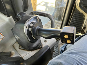 Excellent état 2004 Caterpillar D6R Bulldozer sur chenilles avec roulement et pompe diesel hydraulique à moteur EPA Garantie 1 an - Product Image 4