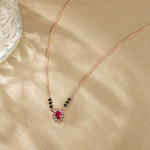 Collar Mangalsutra Tanmaniya con Perlas y Circonitas Chapado en Oro Eternal Promise - Product Image 1
