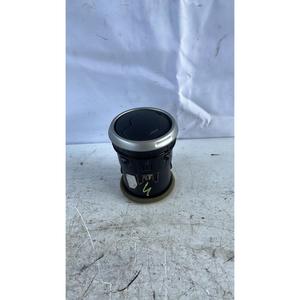 ช่องระบายอากาศบนแผงหน้าปัดรถยนต์นิสสัน แคชไค +2 (J10) (07>18) รุ่น 68760JD10A - Product Image 2