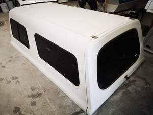 Tapa dura de acero con bloqueo impermeable Tapa dura para camión cubierta de cama Camper Shell Caps para camionetas sin tienda - Product Image 2