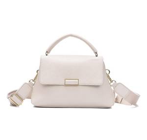Borsa a Tracolla in Vera Pelle con Motivo Lichee Vintage e Doppio Cinturino per Donne - Uso Quotidiano e Viaggi - Product Image 6