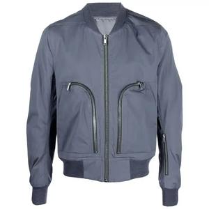 Chaqueta negra con letras en blanco, chaquetas universitarias personalizadas de alta calidad para hombres y niños con mangas de cuero, venta al por mayor disponible - Product Image 4