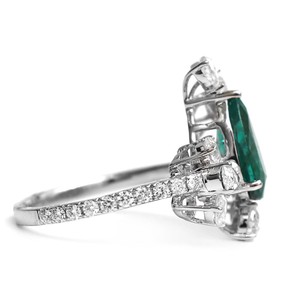 Anillo de Diamantes de Corte Brillante Eternity Original 2024elle, Certificado IGI, Diamante Verde VVS, Oro de 18K, Engaste en Canal, Religioso - Product Image 3