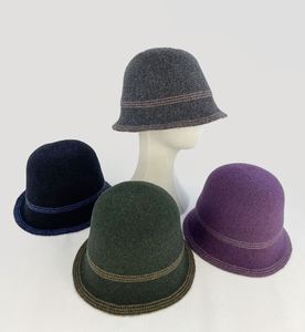 Chapeau Bob Réversible Personnalisé pour Femme, Imprimé All-Over, en Laine, Style Créateur de Mode - Product Image 2