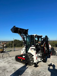 Retroexcavadora Hidromek 62T con Motor Euro5/EPA, Tracción en las 4 Ruedas, Alto Momento de Carga, Precio de Fábrica, Venta Directa al por Mayor, Gran Oferta - Product Image 4