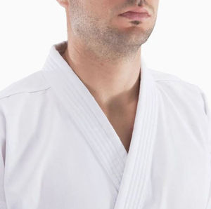 Uniforme de judo respirant personnalisé Meilleur prix Uniforme d'arts martiaux Vente en gros Karaté Gi Prix bon marché avec personnalisation OEM 2025 - Product Image 4