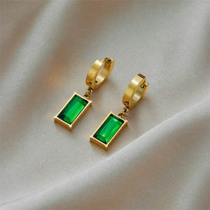 Ensemble collier et boucles d'oreilles en zircon vert cristal - Product Image 5