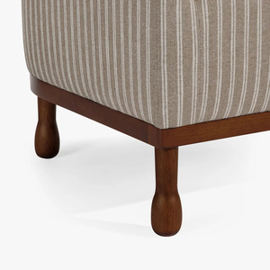 Fauteuil d'hôtel rembourré à rayures avec pieds en bois pour hall d'hôtel et chambre d'hôtes - Product Image 4
