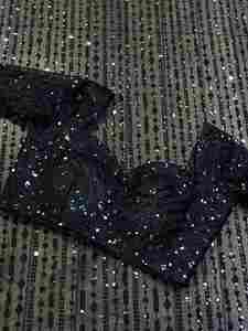 Dernier sari élégant de créateur Bollywood avec broderie en filet noir Dernier saree exclusif de mariée pour mariage chic et ethnique pour adultes - Product Image 5