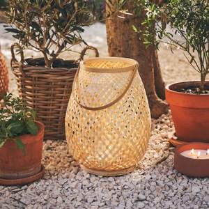 Lámpara de mesa de ratán moderna con pantalla tejida a mano, estilo de diseño rústico para dormitorio interior - Product Image 4