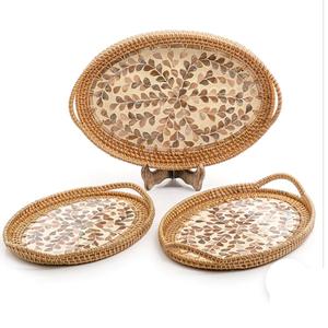 Atractivo juego de dos bandejas de madera y vidrio para catering y servicio, con acabado de nácar, para uso múltiple. - Product Image 6