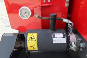 Presse à balles de foin ronde rouge, machine à ensiler le foin, compacteur de fourrage agricole, équipement agricole, système d'emballage automatique des balles - Product Image 6
