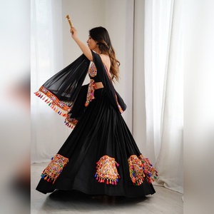 Lehenga Choli Cosido para Mujer, Bordado Pesado con Espejo, Diseño Indio, Ropa de Fiesta, Venta al por Mayor - Product Image 3