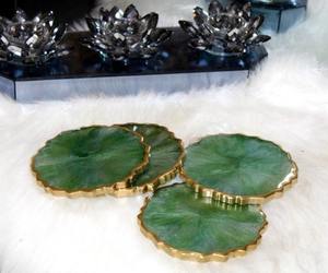 Elegante Juego de Bandejas de Servicio de Resina Hechas a Mano con Posavasos, Bandeja Decorativa de Lujo para Cenar y Regalar - Product Image 4