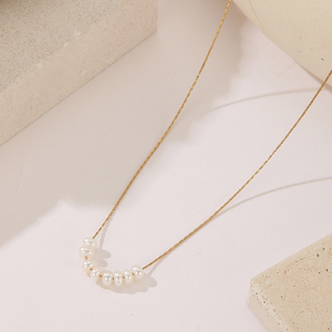 Collier pendentif minimaliste en argent 925 plaqué or avec motif géométrique et perle d'eau douce pour femmes, avec chaîne à perles - Product Image 4