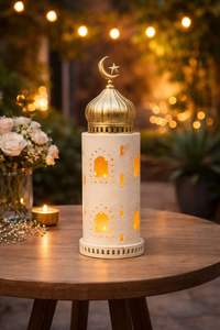 Farol de Ramadán de Lujo Blanco y Dorado con Estrella Creciente, Luz LED Cálida, Decoración Metálica Calada, Adorno Festivo para el Hogar, Regalo - Product Image 3