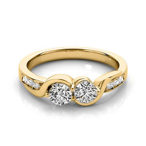 Anillo de Oro Amarillo de 14K con Dos Piedras Trenzadas y Detalles de Diamantes de 1.13ct - Product Image 3