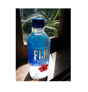 ซื้อน้ำ Fiji สำหรับขายน้ำบาดาลธรรมชาติพรีเมี่ยมราคาถูกเหมาะสำหรับงานรับประทานอาหารโรงแรมและของใช้ในชีวิตประจำวันจำนวนมาก - Product Image 5