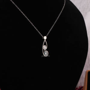 Colgante personalizado de mano loco nuevo con diamante de laboratorio redondo y azul hecho en oro macizo de 14kt utilizado para todas las ocasiones para mujeres - Product Image 4