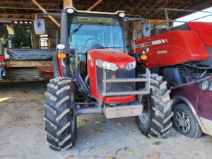 Tractor Agrícola Massey Ferguson 5710 de 95 CV Más Vendido en Venta / Massey Ferguson 5710 Usado en Buen Estado - Product Image 6