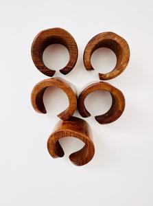 Anneaux de serviette en bois tissé rond naturel porte-anneau de serviette avec rotin pour la décoration de fête - Product Image 5