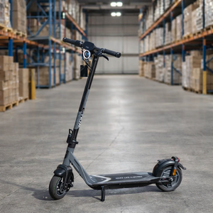 Trottinette électrique légère avec cadre en fibre de carbone, vitesse maximale de 18 mph, autonomie de 15 milles, accélérateur rotatif et sécurité antivol NFC - Product Image 2