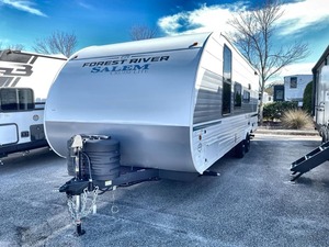 Nueva caravana 2025 F-o-r-e-s-t R-i-v-e-r S-a-l-e-m Cruise L-i-t-e 261BHXLX lista para la venta - Product Image 6