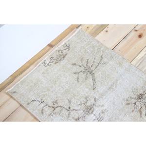 Tapis turc vintage, petit tapis de 2,1 x 3,9 pi (63 x 120 cm), tapis en laine beige à motifs floraux - Product Image 5