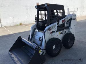 Nouvelle chargeuse compacte Ozziquip avec attelage Bobcat, godet 4 en 1, pelles rétrocaveuses remorquables à vendre - Product Image 6