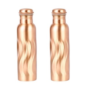 Vente à forte demande Ant. Bouteille en cuivre Wave 650 ML, Vivez la vague de l'hydratation avec l'Abeille. Bouteille en cuivre ondulé, flacon en cuivre - Product Image 1