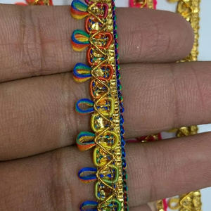 รองเท้าเย็บขอบแบบปักลายชนเผ่าแบบอินเดียประดับเลื่อมประดับด้วยผ้าลูกไม้หลากสีกระเป๋าเสื้อผ้าขายส่ง - Product Image 1