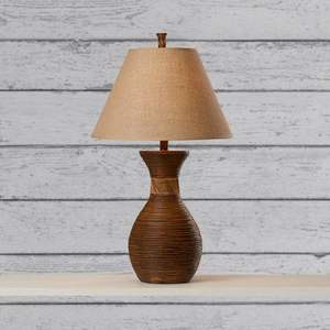 Elegante Lámpara de Mesa de Madera con Base Texturizada y Pantalla de Tela, Iluminación Ambiental Cálida, el Toque Perfecto para la Decoración del Hogar Moderno - Product Image 1