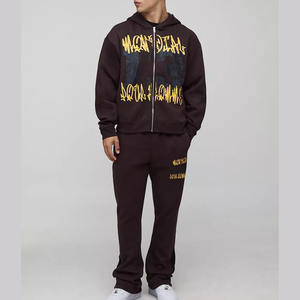 Conjunto deportivo de chándal completo para hombre, traje de entrenamiento de poliéster personalizado con capucha y pantalones de Jogger adecuados para ropa de calle - Product Image 1