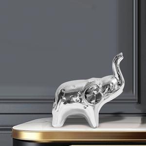 Petite sculpture d'éléphant plaquée nickel, figurine d'éléphant décorative en argent, décoration de table basse, objet d'accessoires pour la maison - Product Image 2