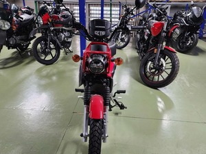 NUEVA Motocicleta HondaS Cruiser Trail125 XL125L 125cc Roja de Doble Propósito con Asiento Negro y Escape Plateado, GRAN VENTA - Product Image 6