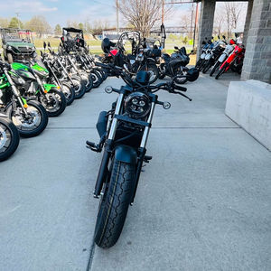 มอเตอร์ไซค์ครุยเซอร์ Rebel 300 รุ่นปี 2025 พร้อมจำหน่าย มีสินค้าในสต็อก - Product Image 1