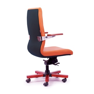 Silla Ejecutiva Ergonómica Comfoto BFGVP055, Silla Elevadora de Cuero Premium con Patas de Madera, Altura Ajustable, Clásica para Uso en Taller - Product Image 3