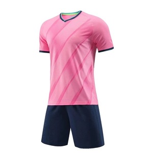 Personnalisation de l'uniforme de football Maillot d'entraînement de football Vêtements verts Adultes et enfants Ensembles de maillots de football à manches courtes - Product Image 2