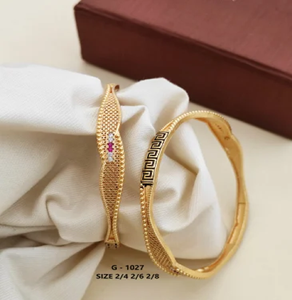 Bracelet en laiton doré Bracelet en laiton tendance Bijoux de mode Bracelets de haute qualité pour dames Bracelets de bijoux à la main Prix d'usine - Product Image 4